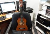 Suzuki Acoustic Guitar 3/4 Size with Carry Bag